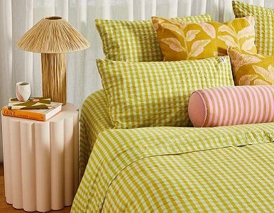 Layered Bedding Pieces for Everyday Comfort
